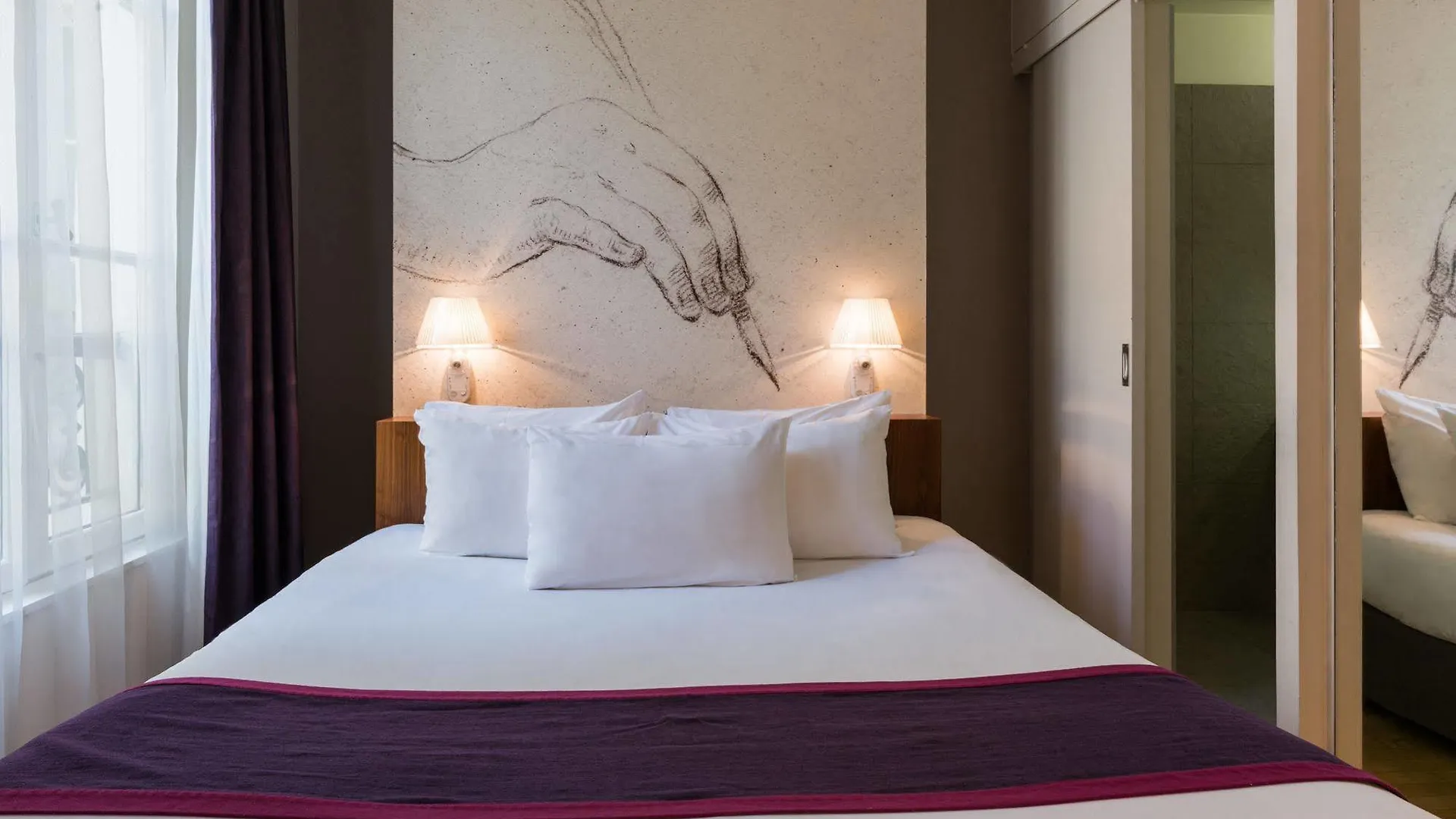Hôtel Monna Lisa Champs Elysées París Hotel